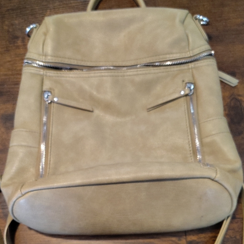 Stylish Tan Backpack - image 1